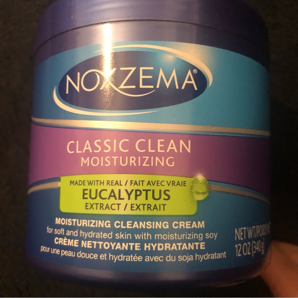 Noxzema cleansing cream